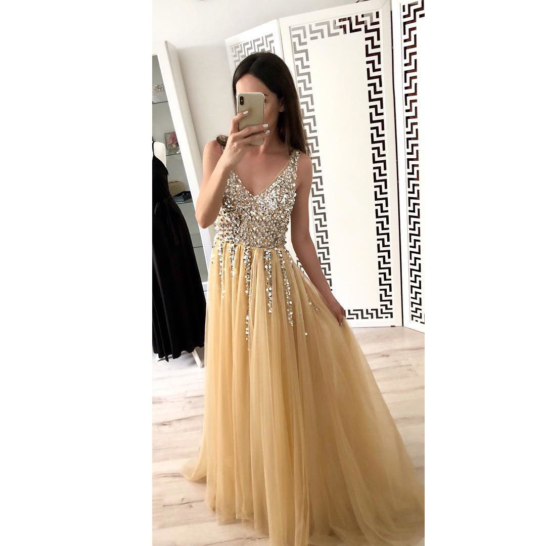 Hot Sale Front And Back V-neck Sequined Floor-length Dovetail Dress