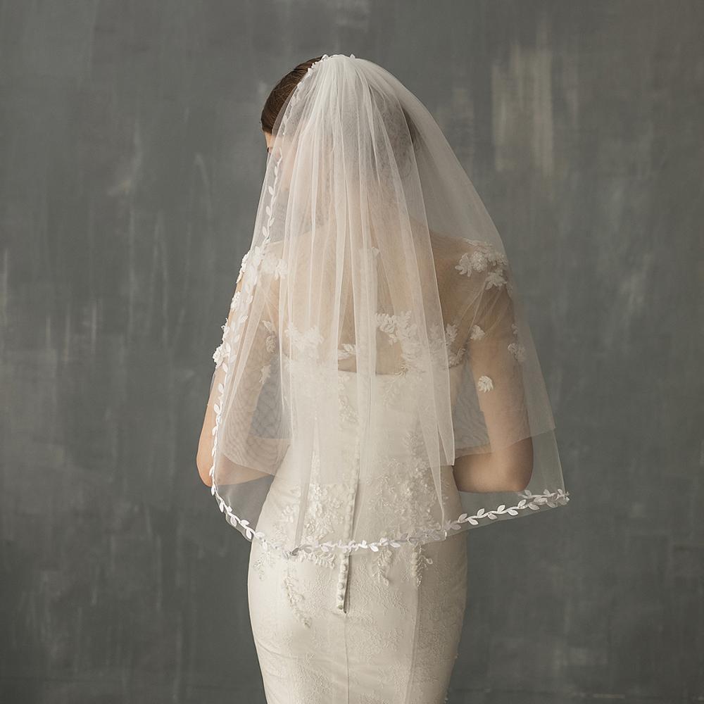 Mid Length Bridal Veil With Double Leaf Edge