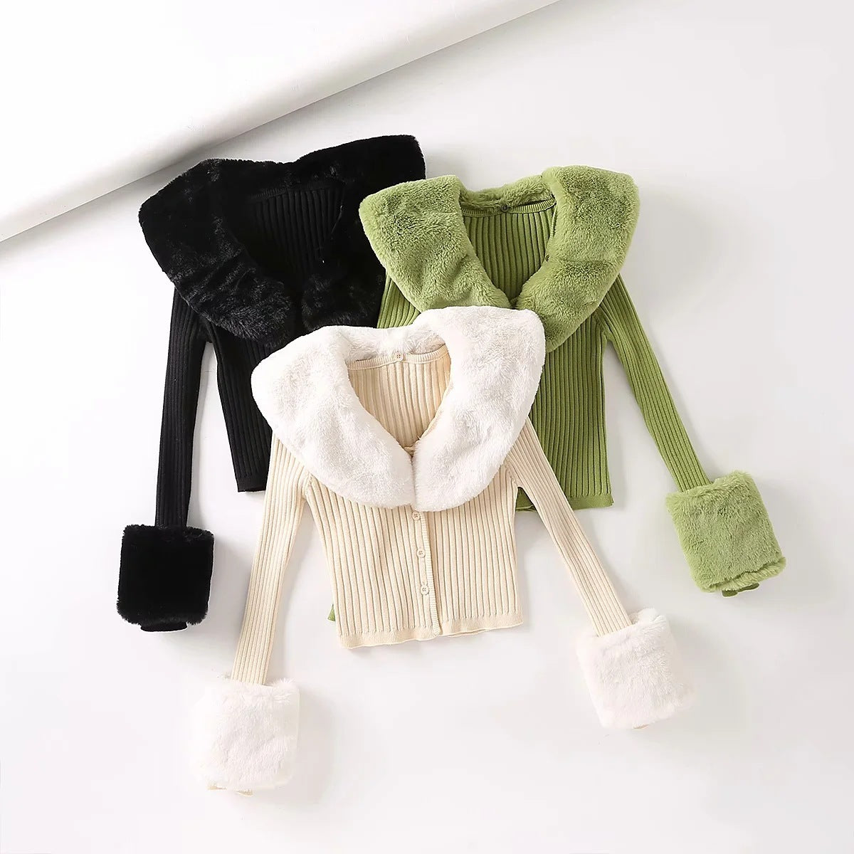 Fashionable Detachable Fur Collar Single-Breasted Short Knit Top