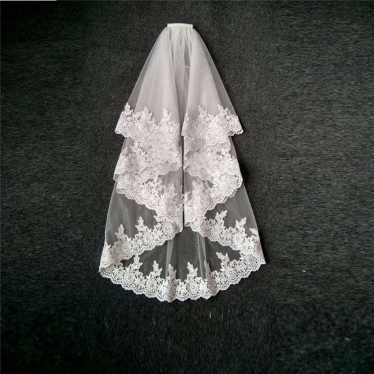 Lace trim veil