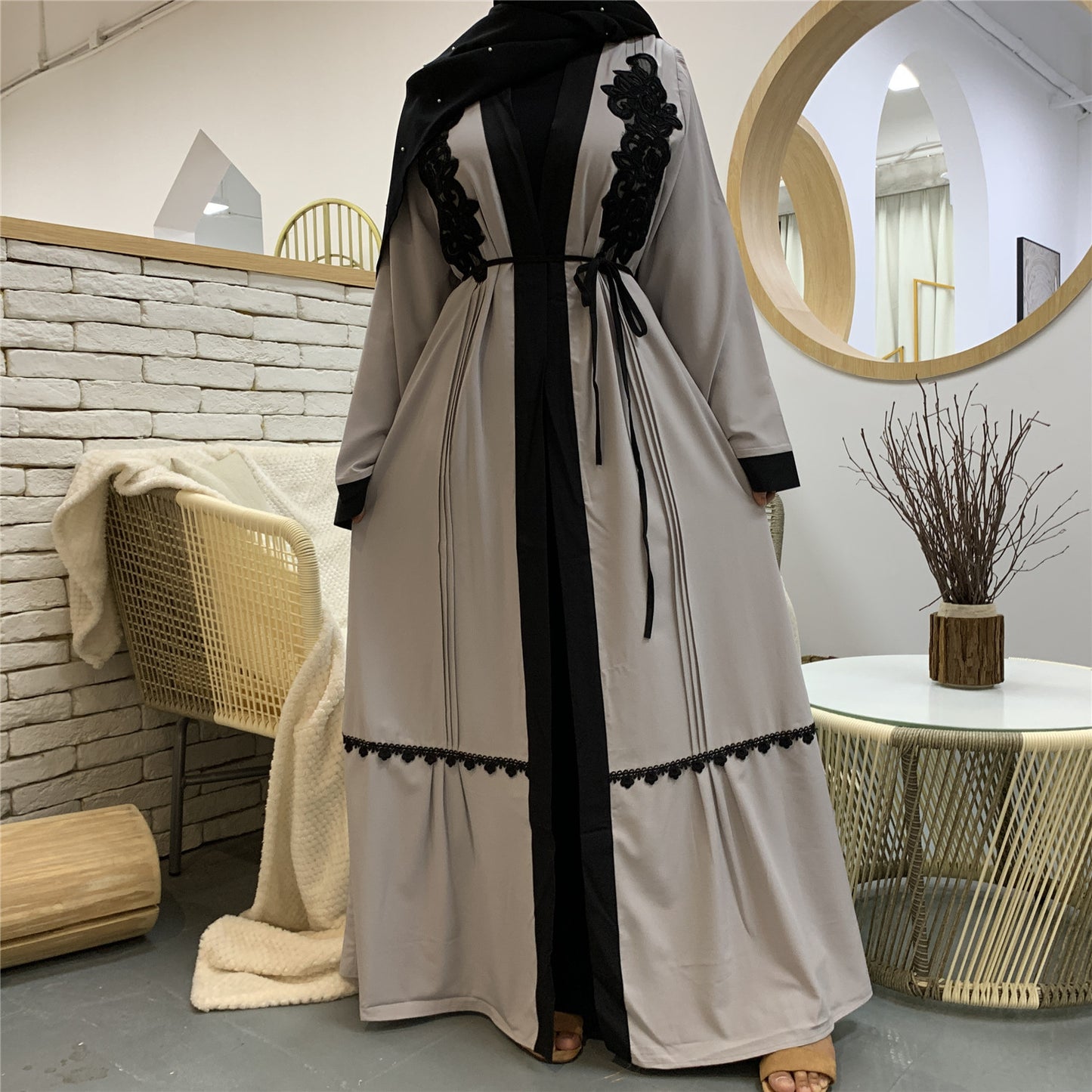 Cardigan Slim Fit Embroidered Lace Up Robe