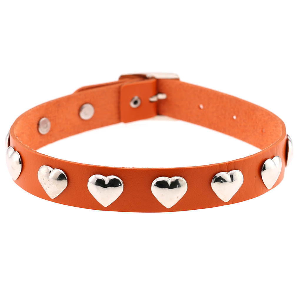 Collana con fibbia ad ardiglione con rivetti a forma di cuore, punk gotico originale Fan New