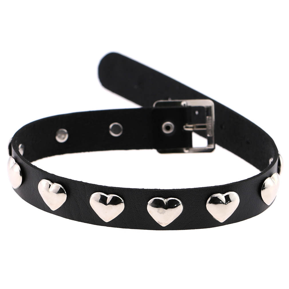 Collana con fibbia ad ardiglione con rivetti a forma di cuore, punk gotico originale Fan New