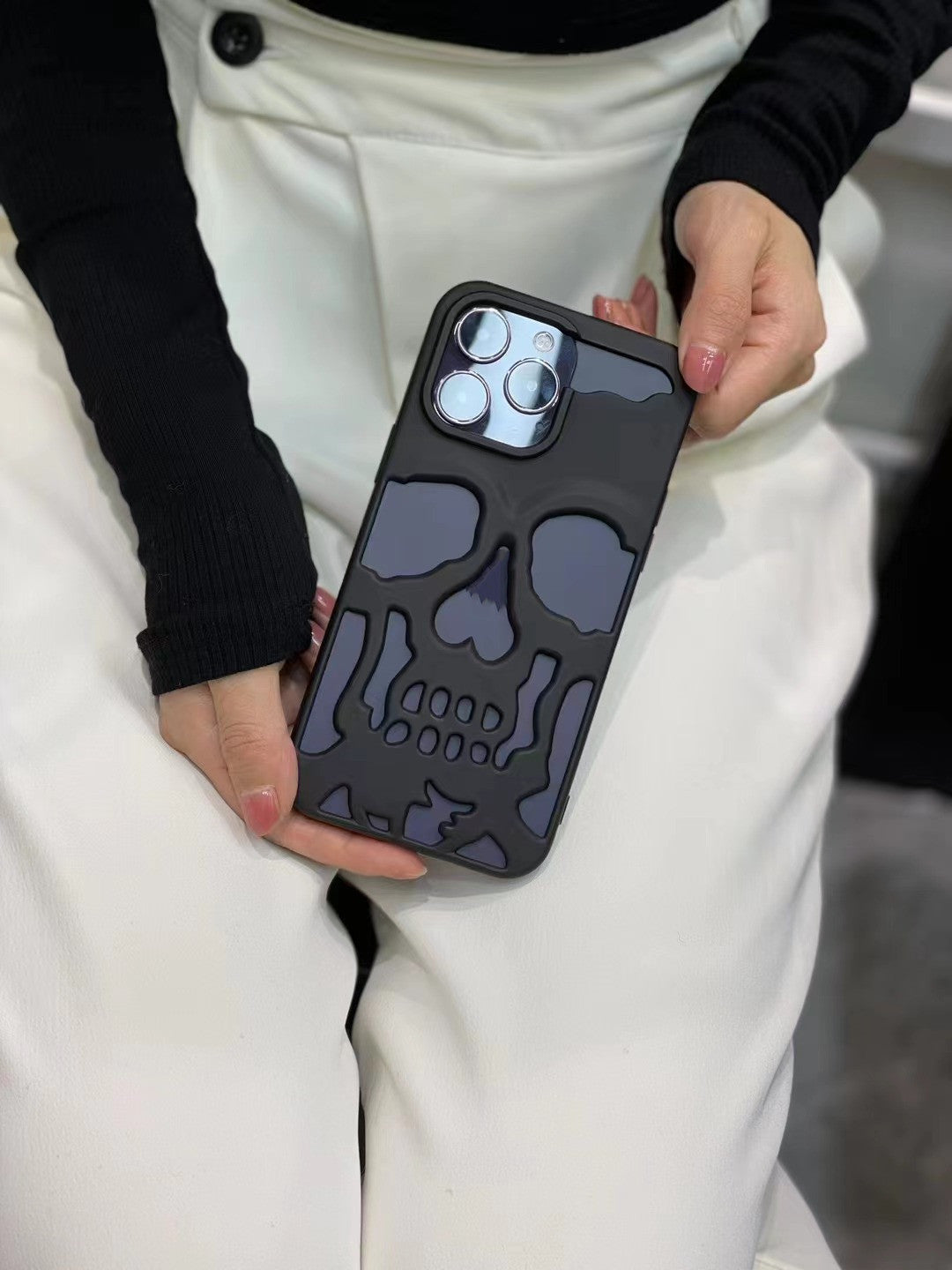 Luxury 3D Skull Phone Case for iPhone 14 Pro Max - Unique and Stylish Protection