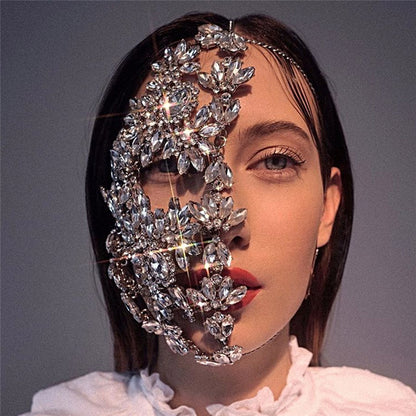Fashion Half Face Rhinestone Mask - Elevate Your Style with Sparkling Details
