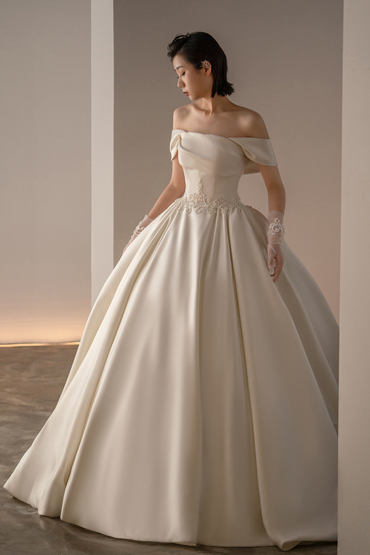 Off-shoulder Retro Satin Trailing Wedding Dress