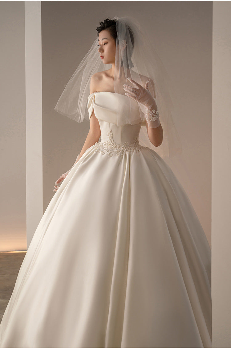 Off-shoulder Retro Satin Trailing Wedding Dress