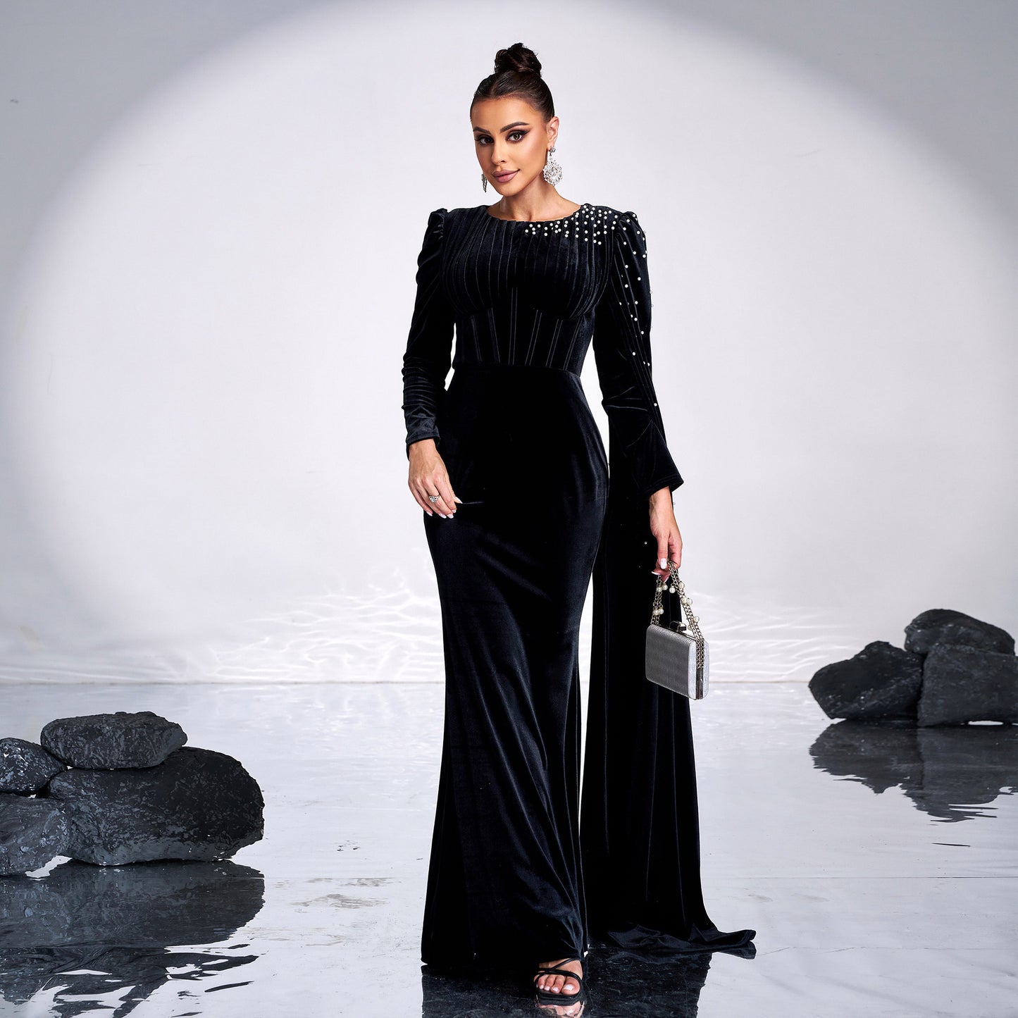 Velvet Round Neck Long Sleeve Rhinestone Evening Dress