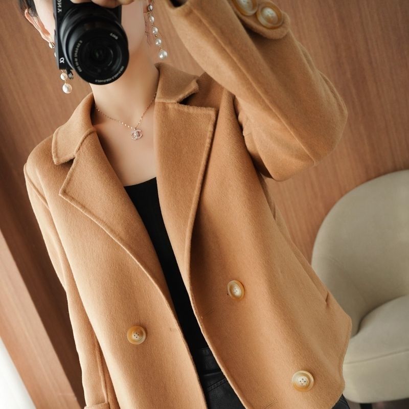 Women's Polyester Woolen Short Coat Suit Coat