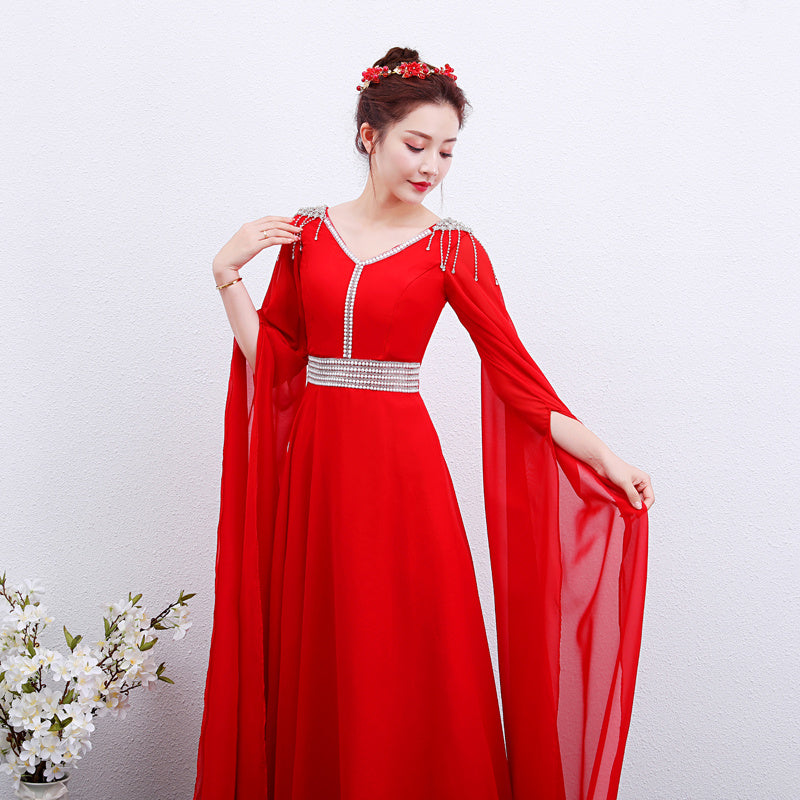 The Red Long Guzheng Performance Dress Is Elegant And Slim