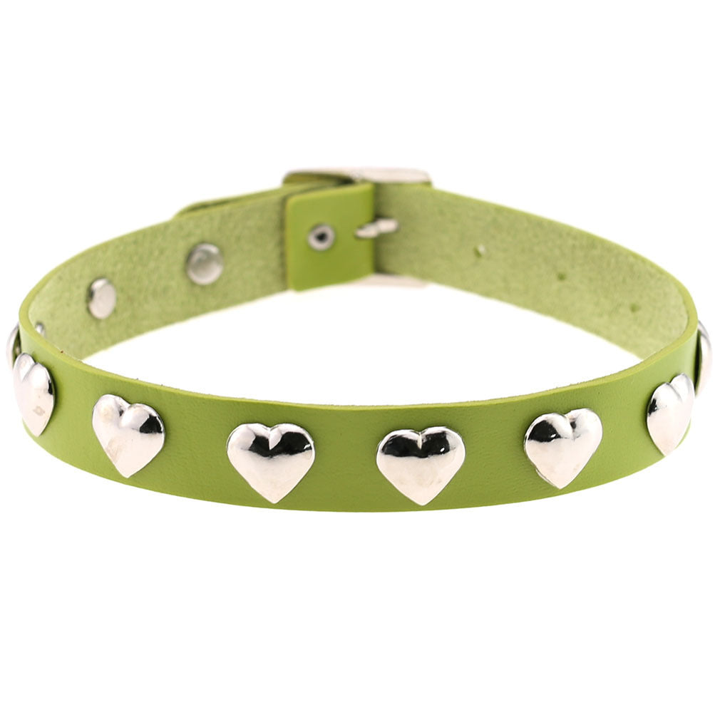 Collana con fibbia ad ardiglione con rivetti a forma di cuore, punk gotico originale Fan New