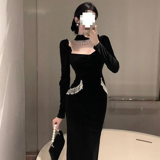 Puffy Sleeves Square Collar Pearl Bib Velvet Black Dress Dress